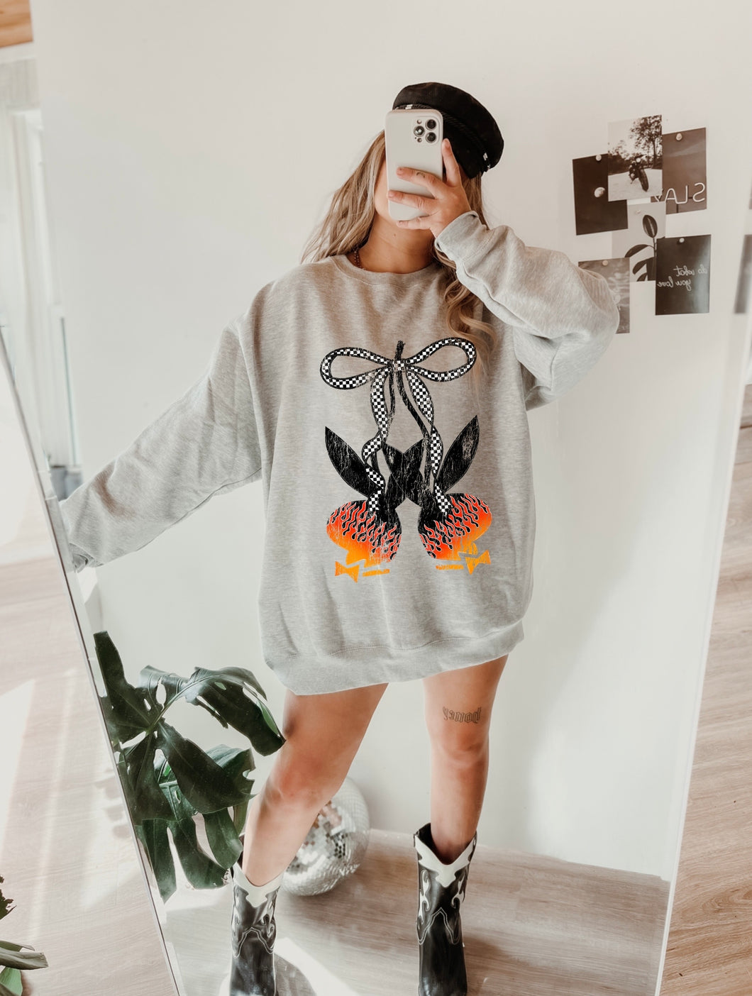 Play B Bow Crewneck