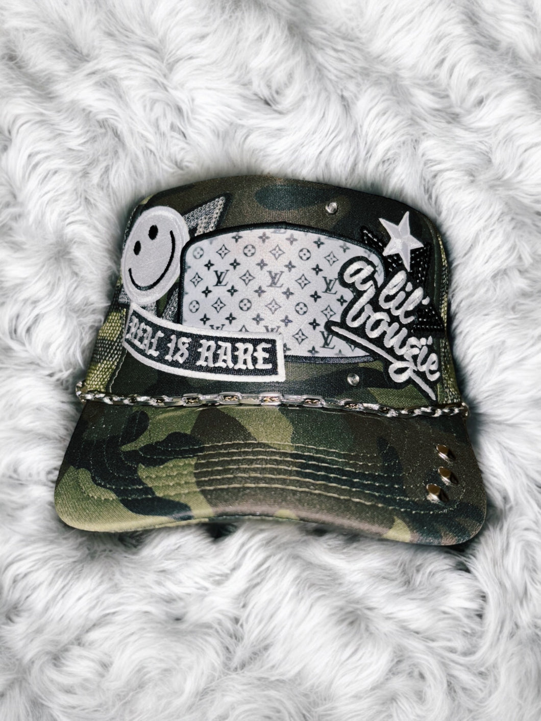 Bougie: Camo Trucker