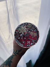 Load image into Gallery viewer, 24 oz Hippie Snowglobe
